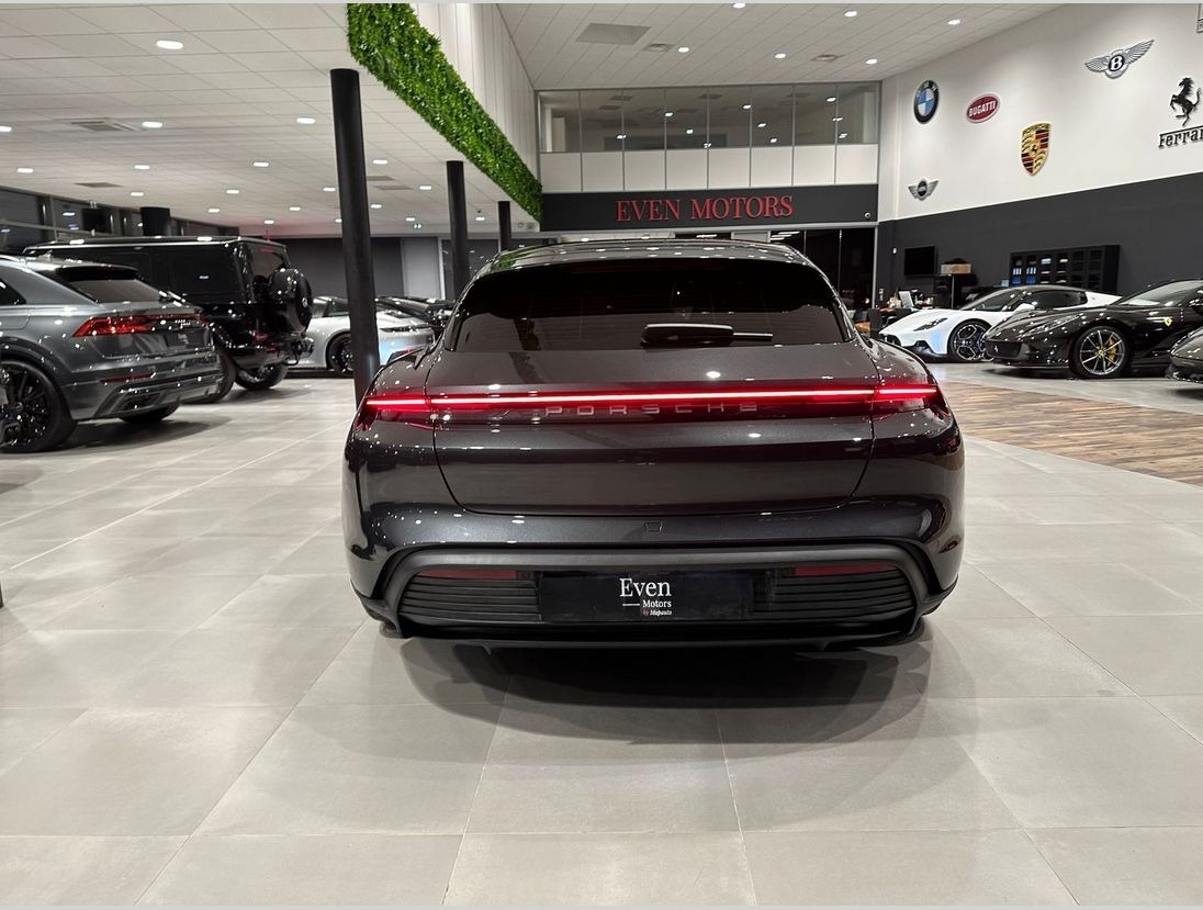 PORSCHE TAYCAN SPORT TURISMO-5