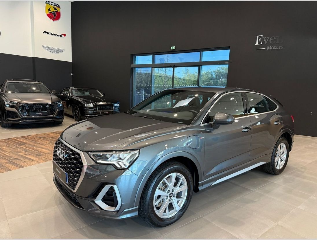 AUDI Q3 II