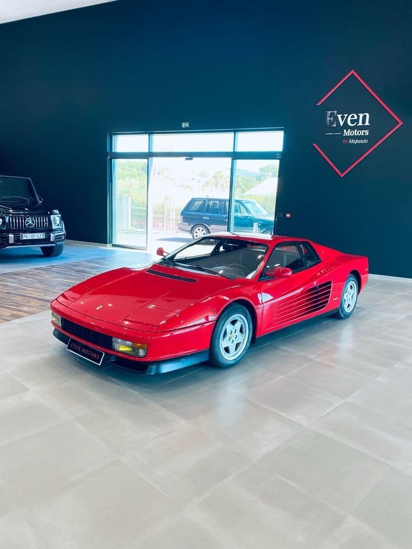 FERRARI TESTAROSSA