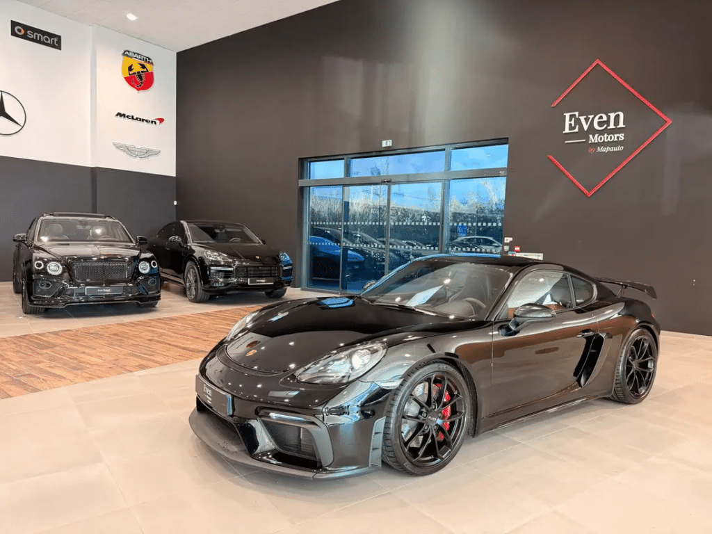 PORSCHE 718 CAYMAN
